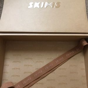 Skims Gift Box